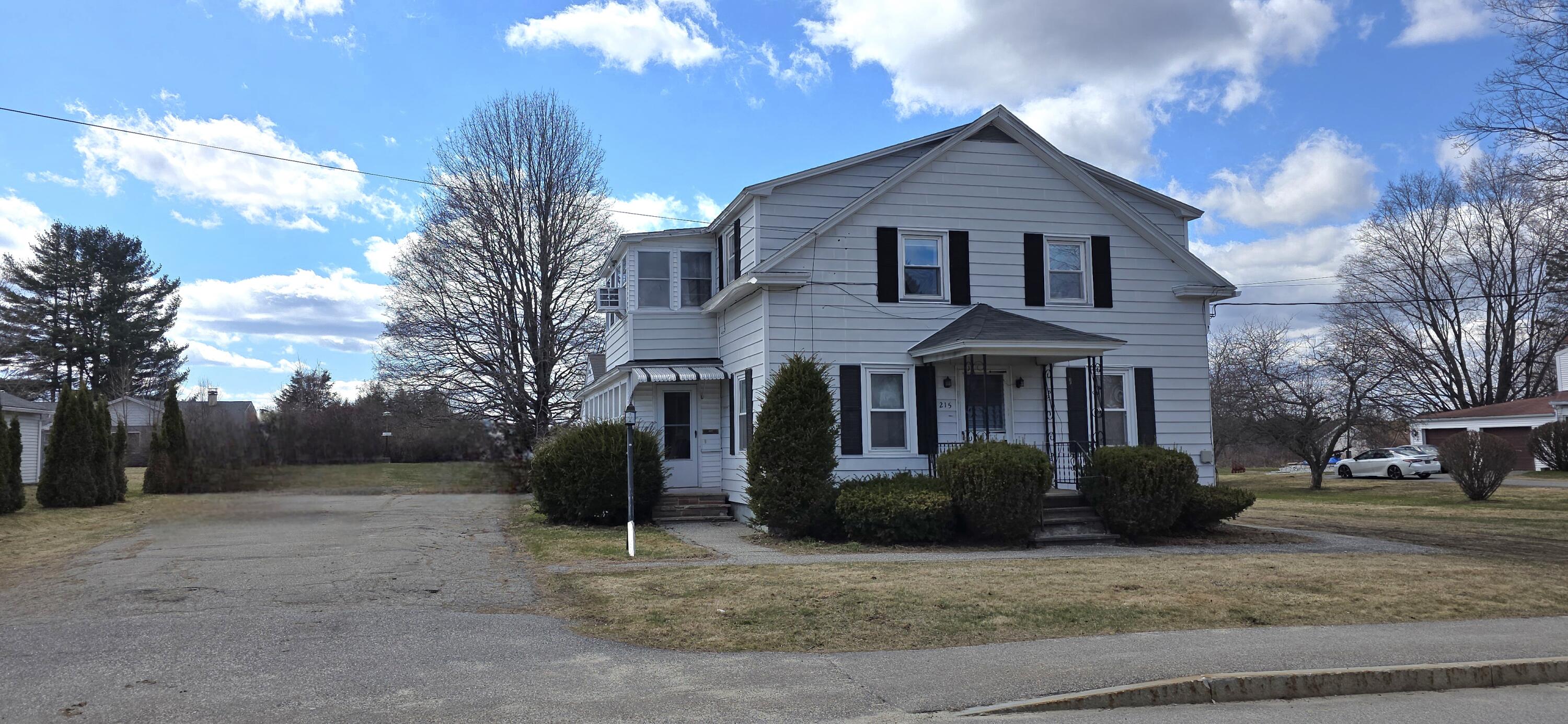 215 Cook Street Auburn ME 04210