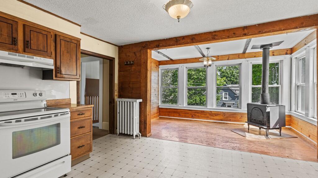 95 7th Street Bangor ME 04401