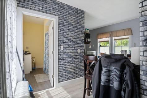 7 Porter Street Paris ME 04281