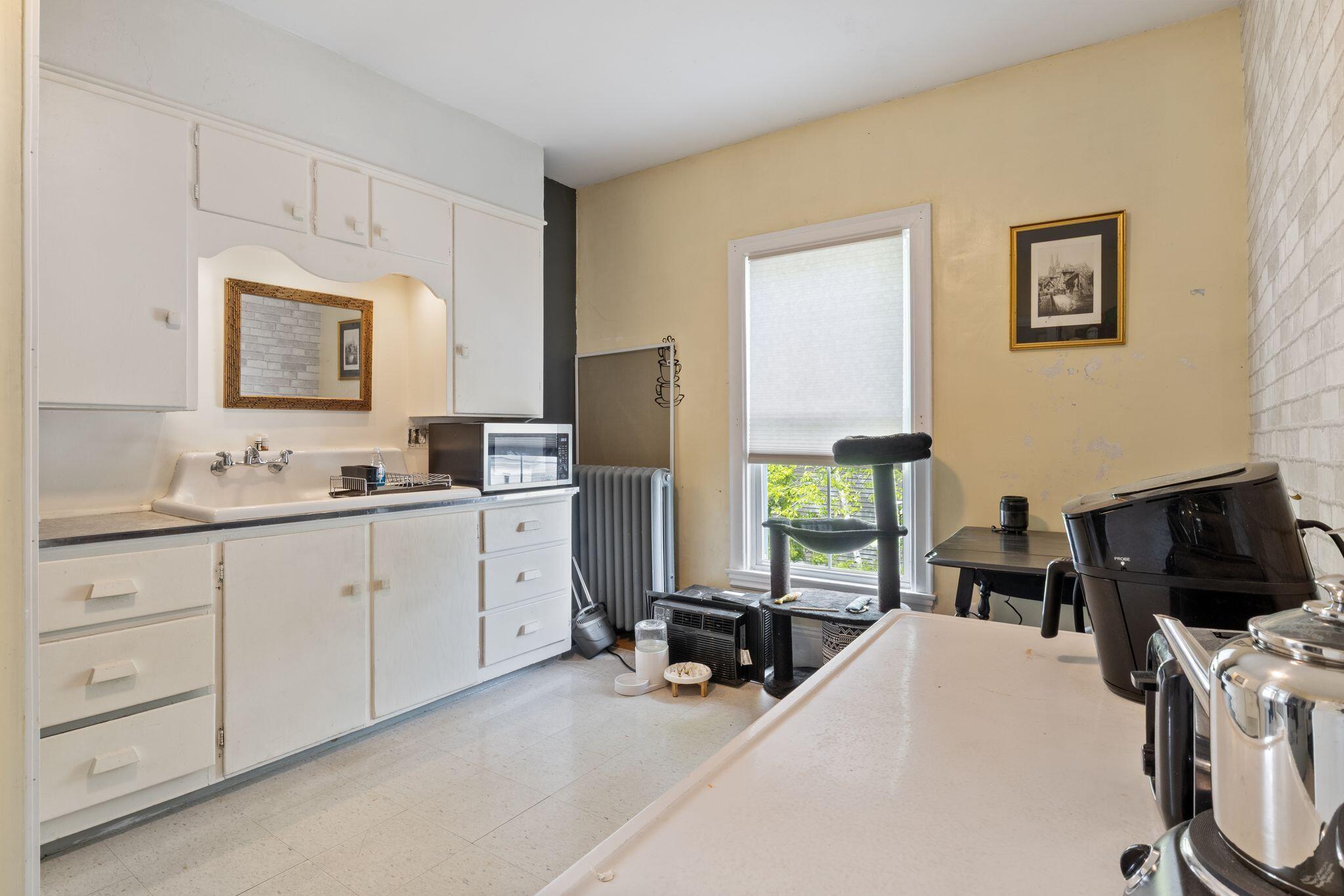 7 Porter Street Paris ME 04281