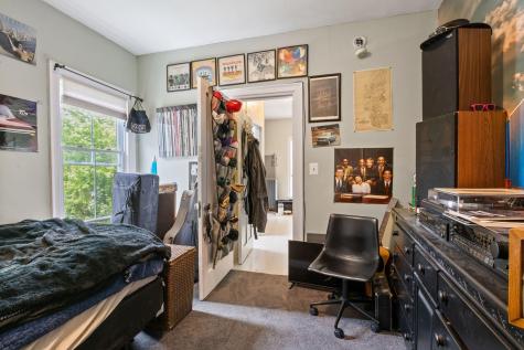 7 Porter Street Paris ME 04281
