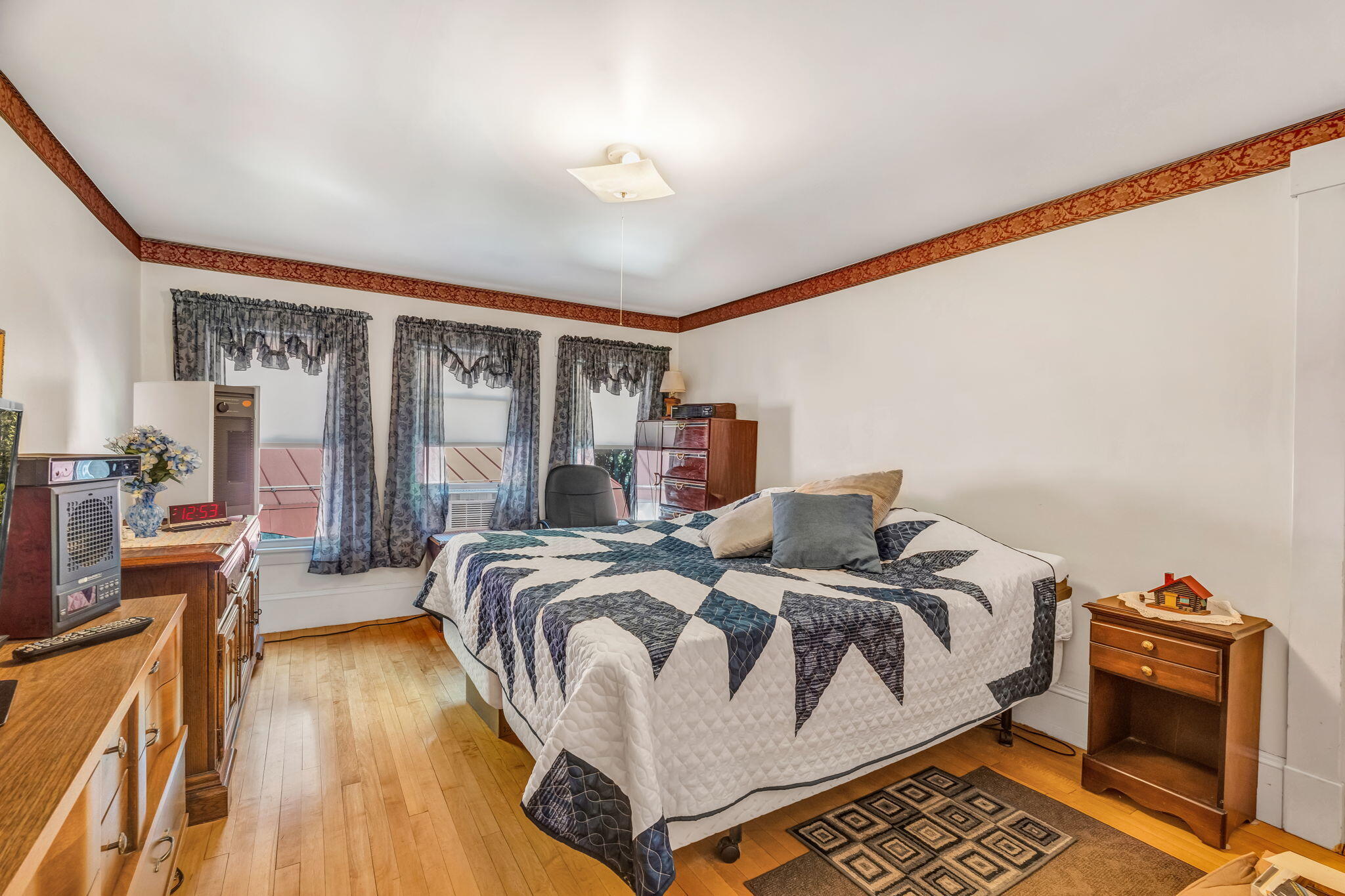 28 Main Street Hill Dexter ME 04930