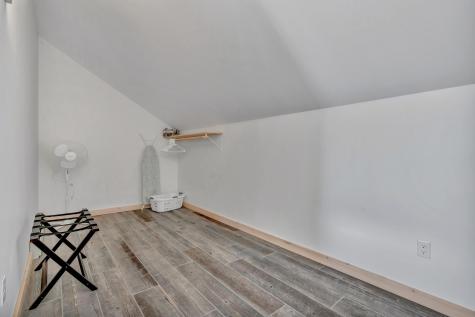 19 Crescent Beach Road Owls Head ME 04854