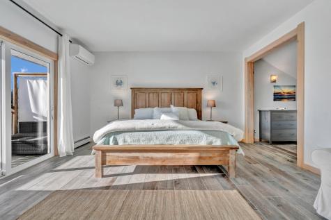 19 Crescent Beach Road Owls Head ME 04854
