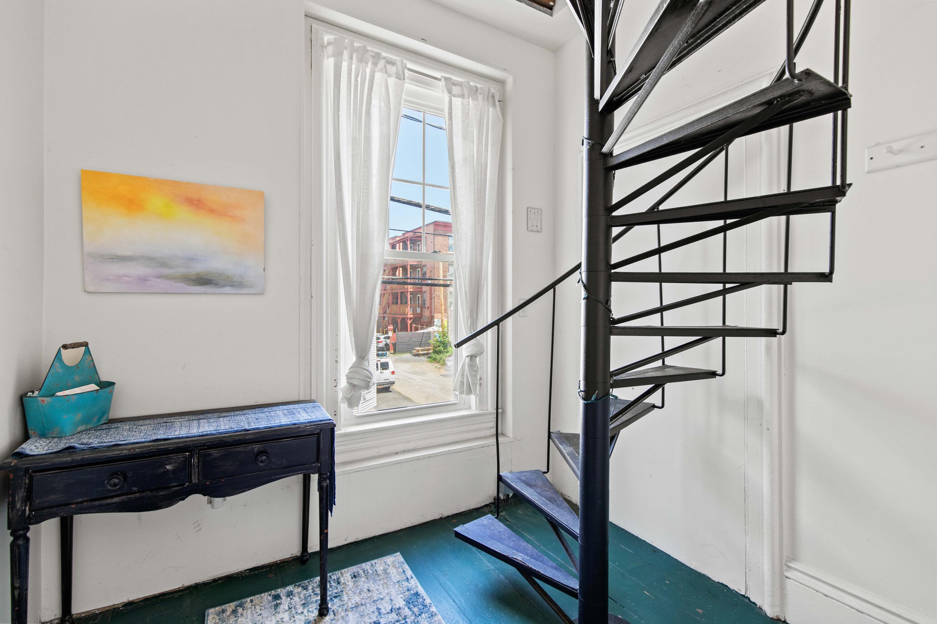 12 Smith Street Portland ME 04101