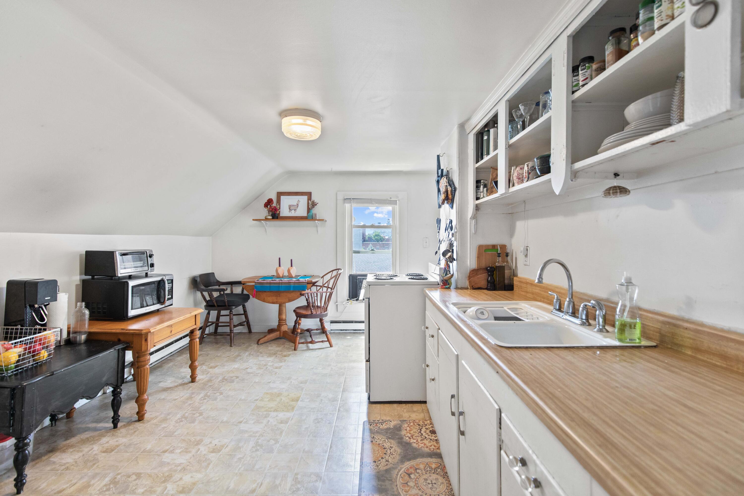12 Smith Street Portland ME 04101