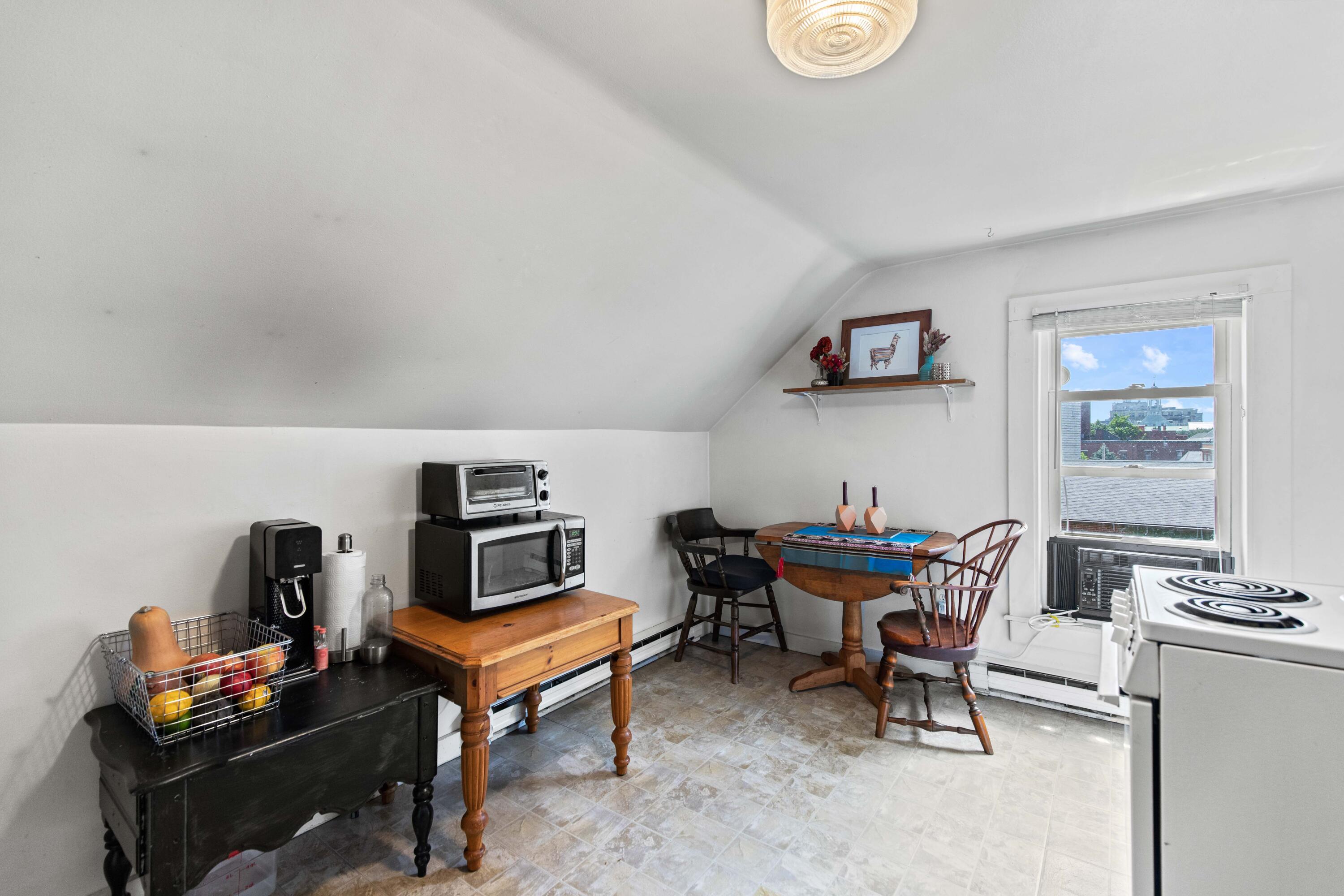 12 Smith Street Portland ME 04101
