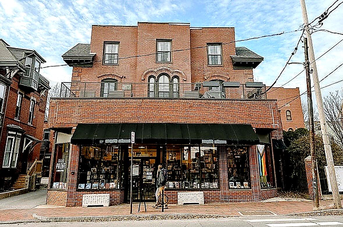 12 Smith Street Portland ME 04101