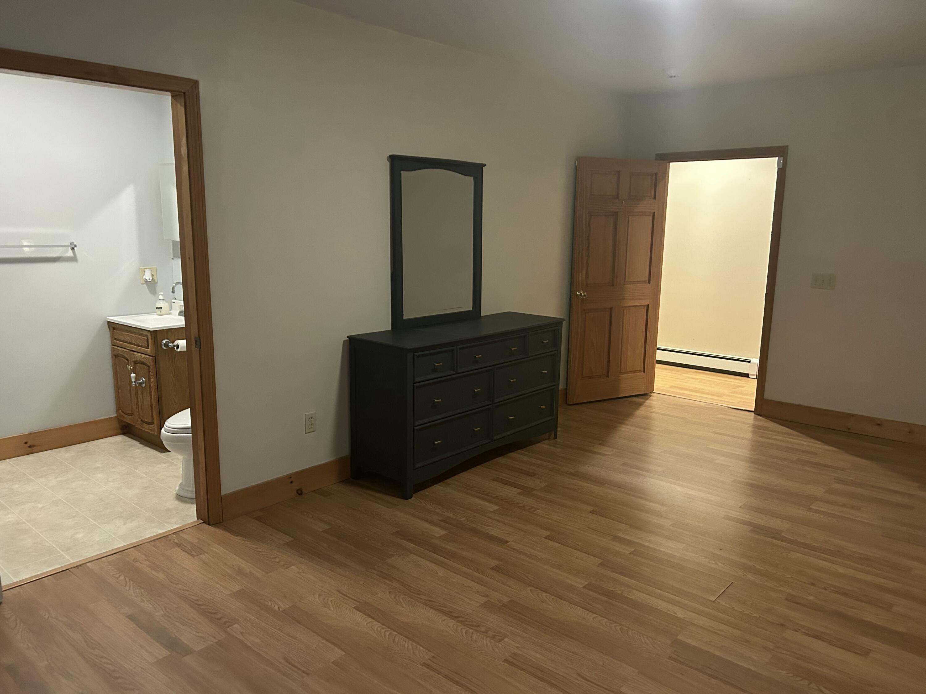 26 Clark Street Thomaston ME 04861