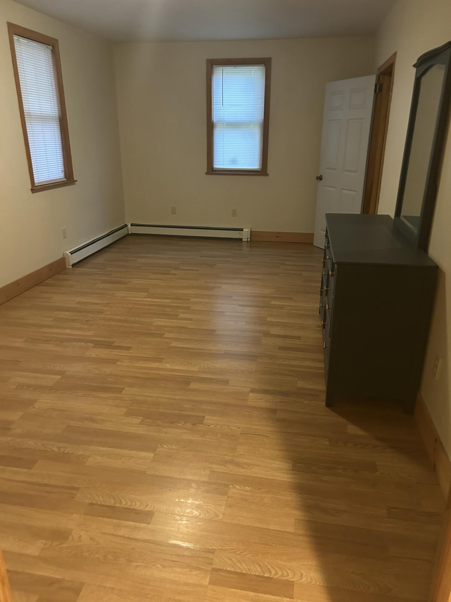 26 Clark Street Thomaston ME 04861