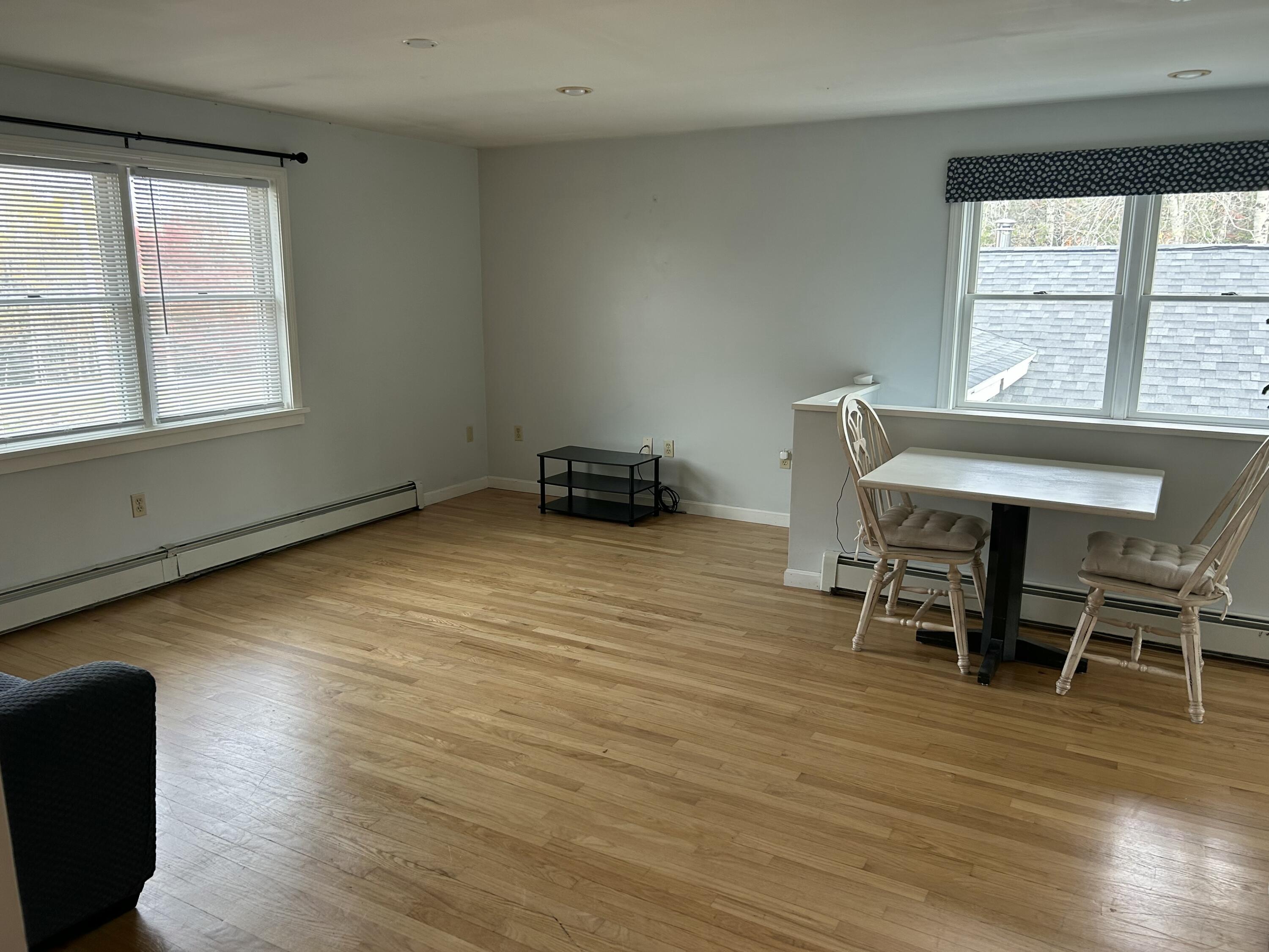 26 Clark Street Thomaston ME 04861