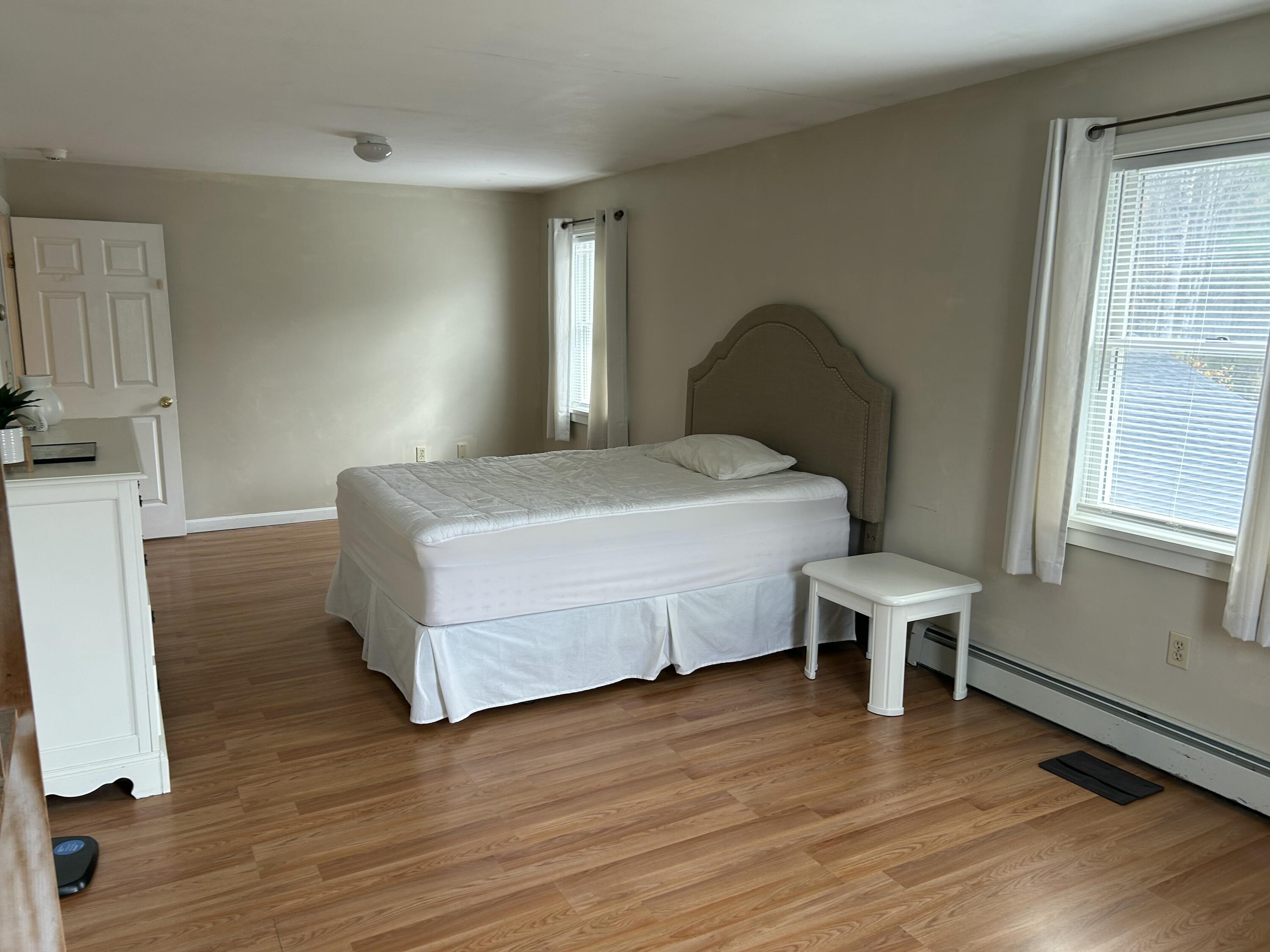 26 Clark Street Thomaston ME 04861