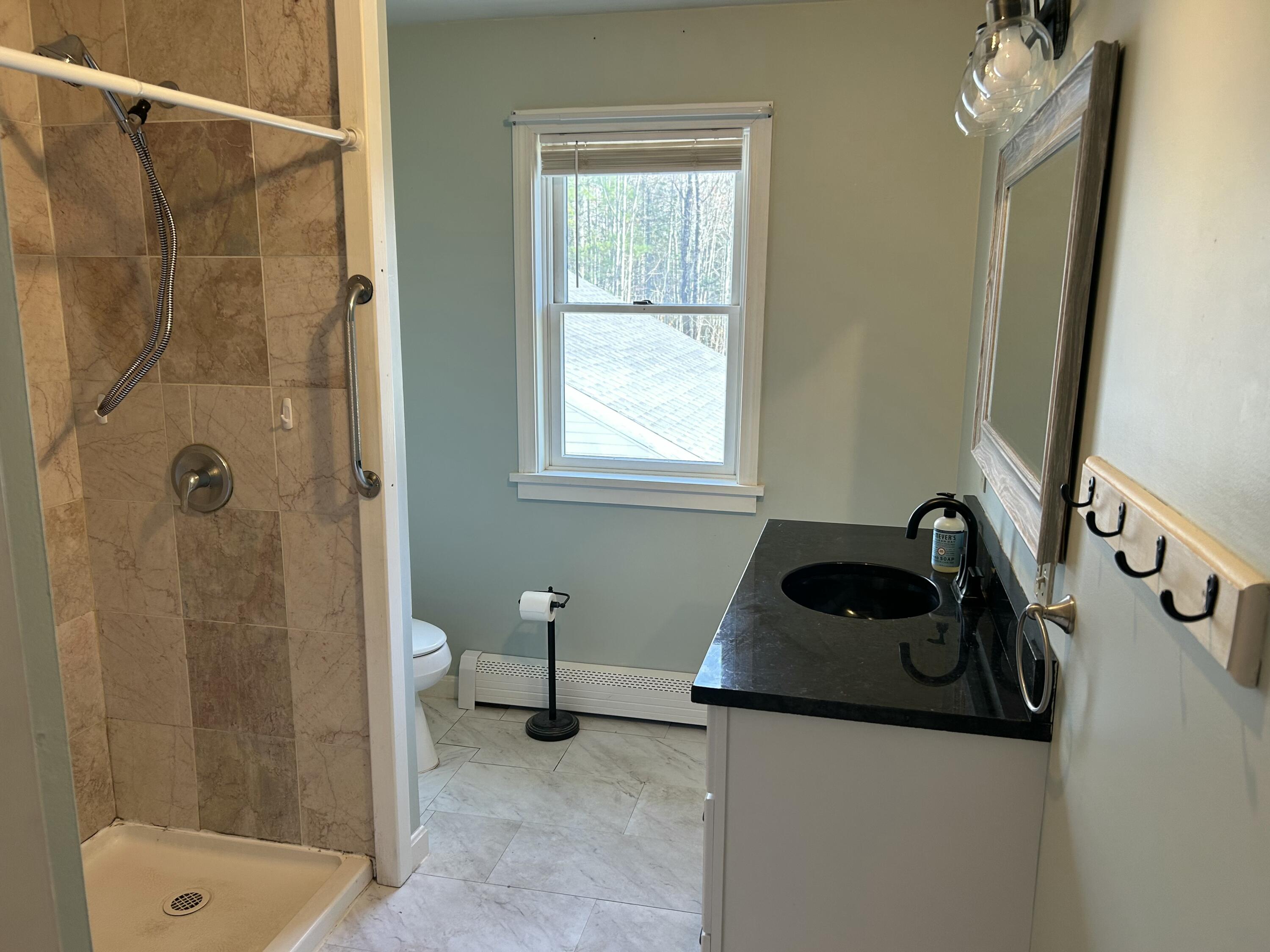 26 Clark Street Thomaston ME 04861