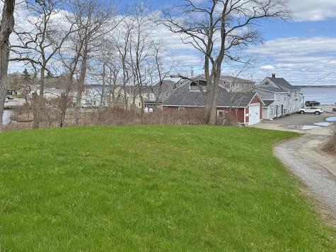 11 Overlook Road Lincolnville ME 04849