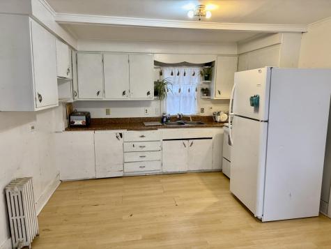 387 Broadway Bangor ME 04401