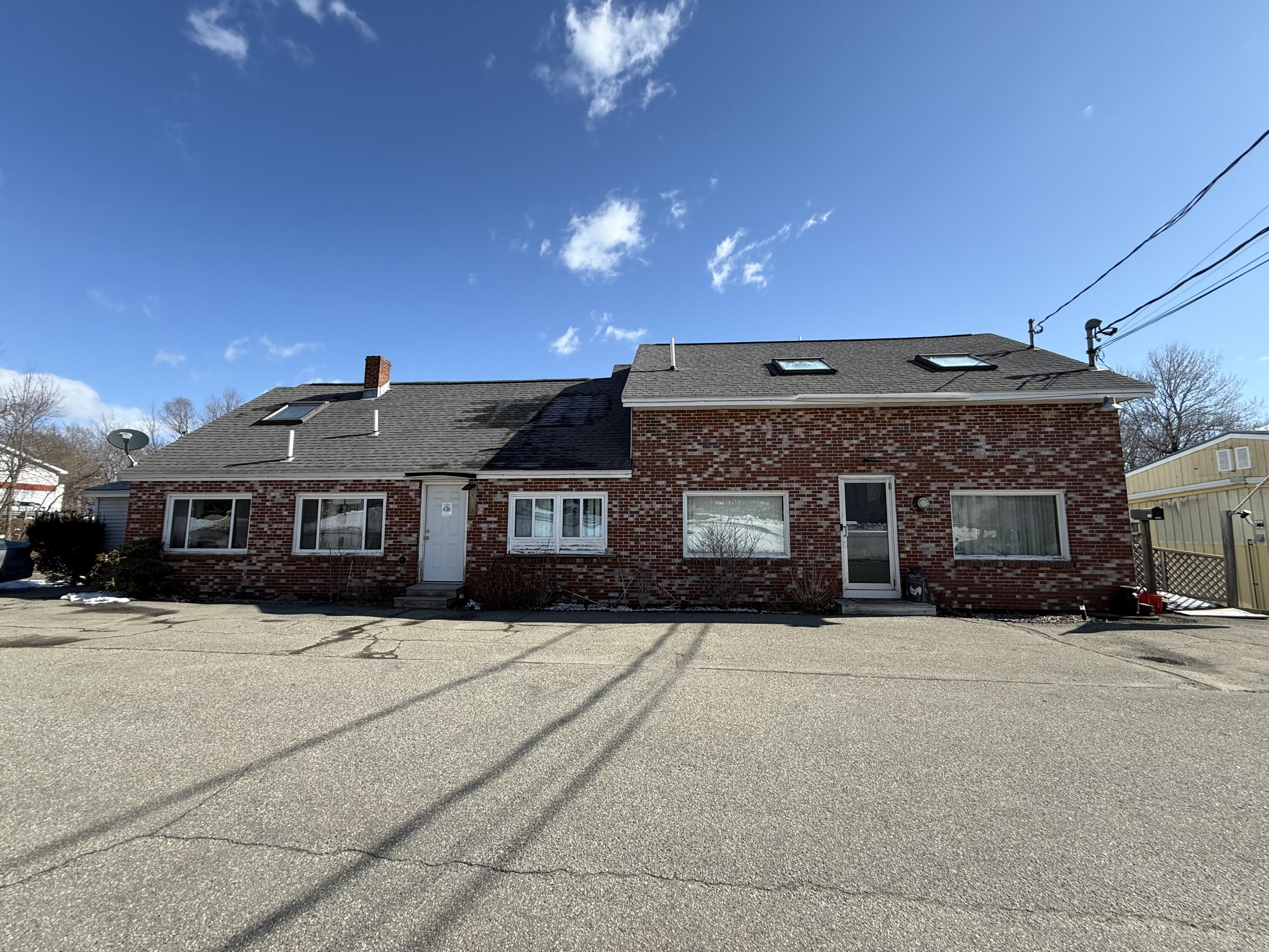 585 Maine Avenue Farmingdale ME 04344