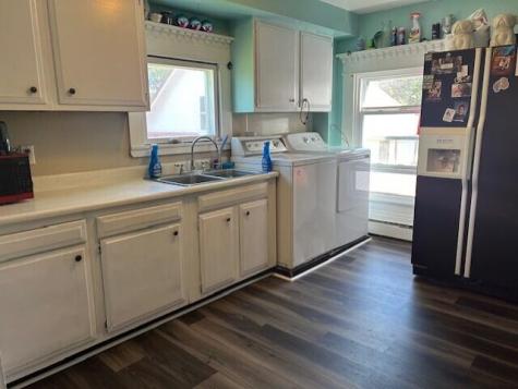 13 Mcmullen Avenue Tremont ME 04653