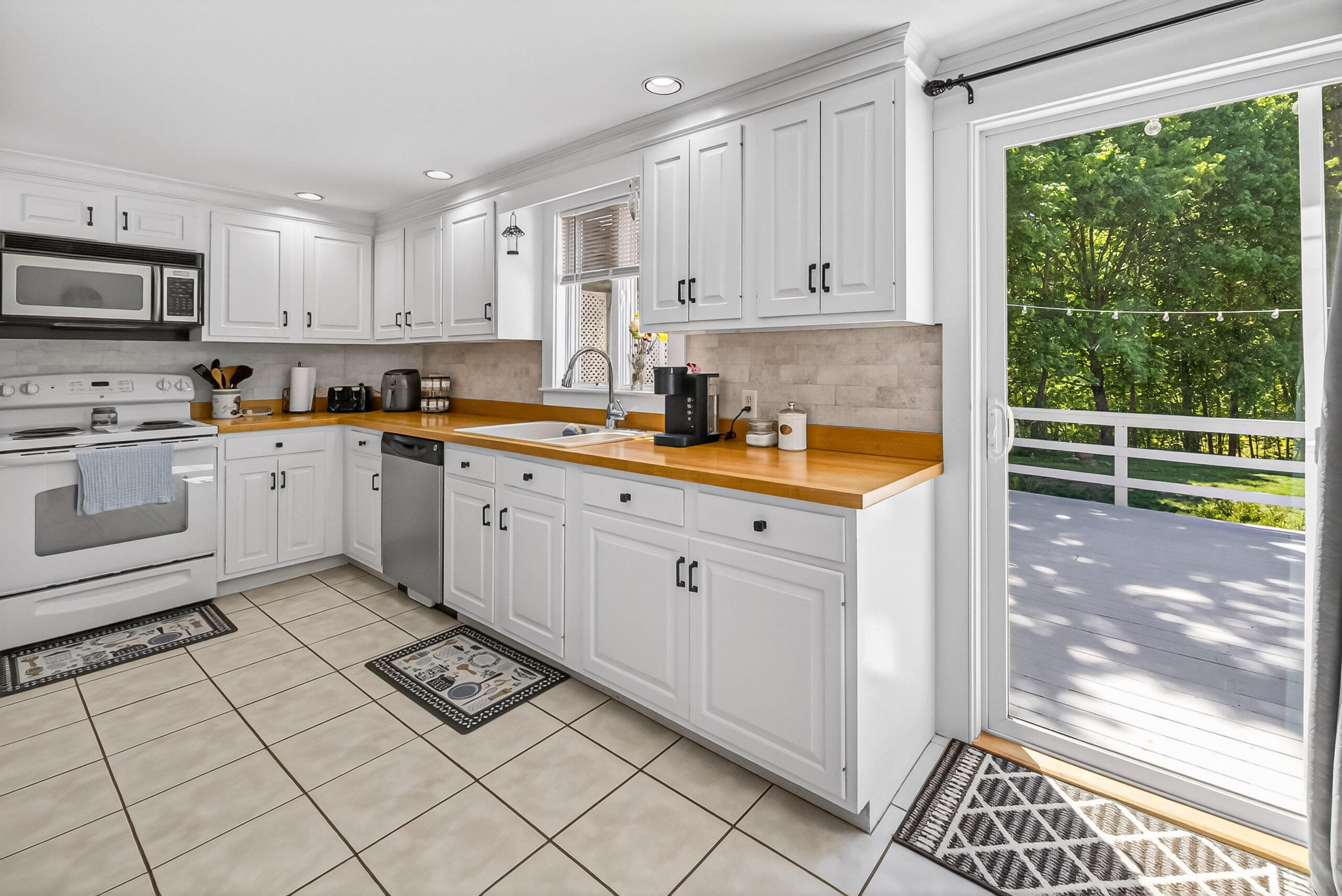 56 Yarmouth Road Gray ME 04039