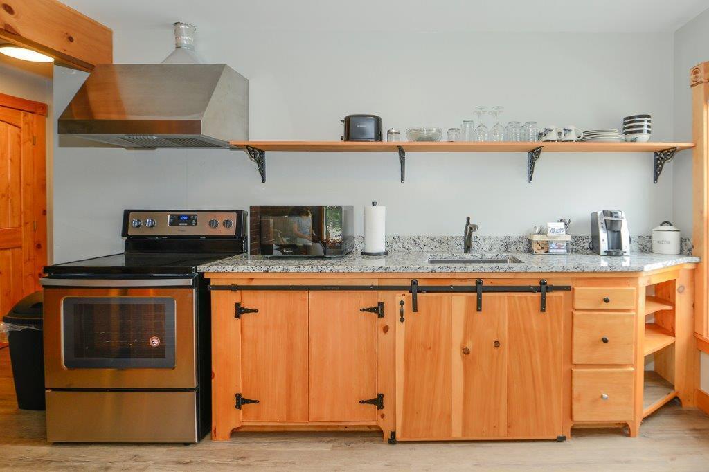 679 Roosevelt Trail Naples ME 04055