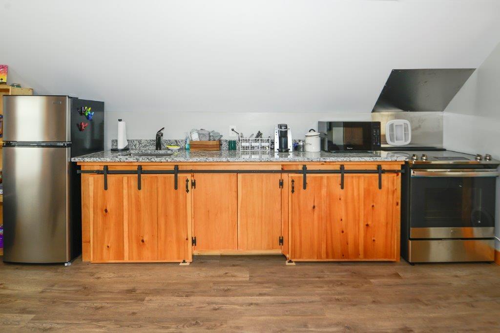 679 Roosevelt Trail Naples ME 04055