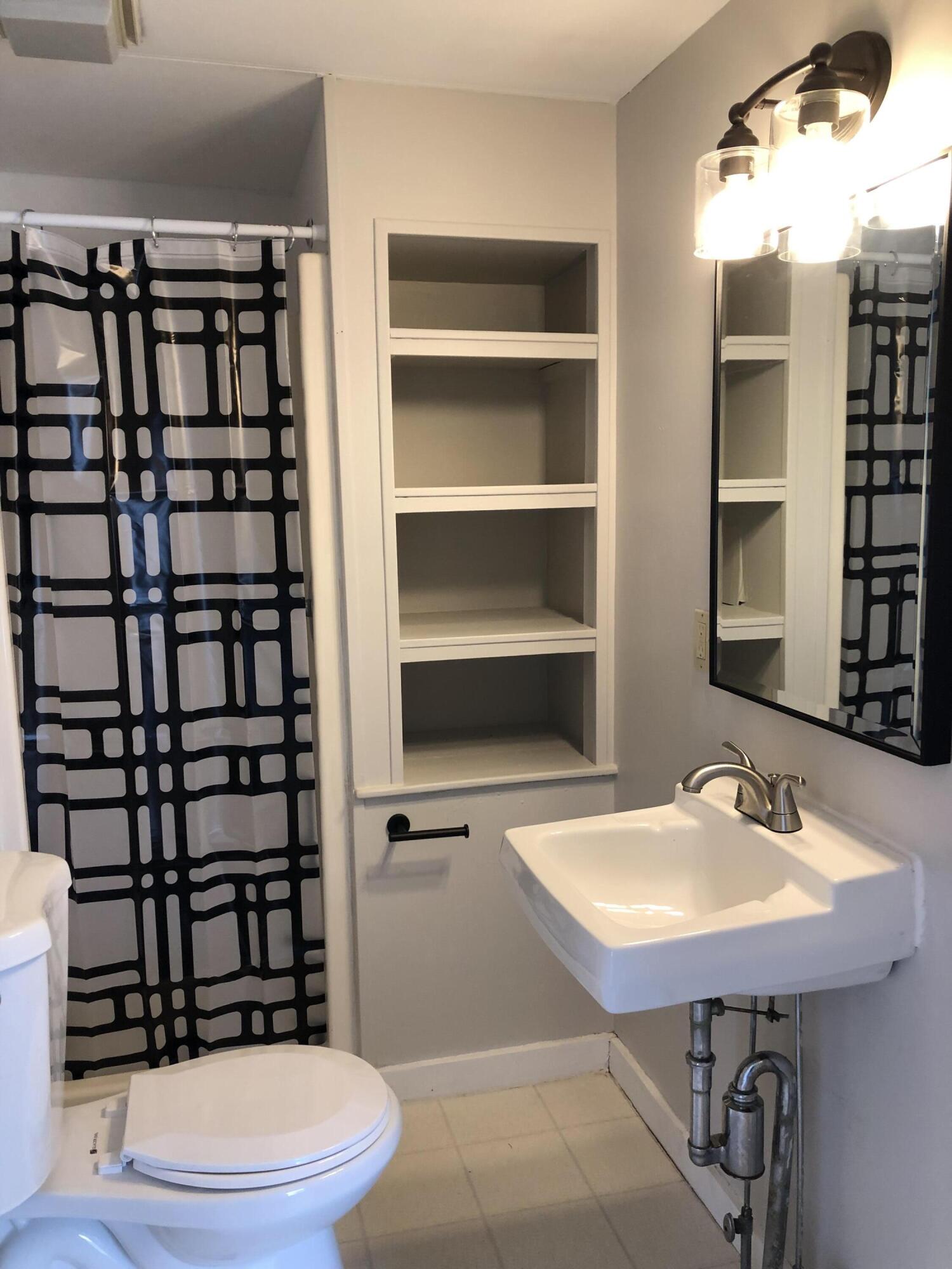 4 Chestnut Street Rockland ME 04841