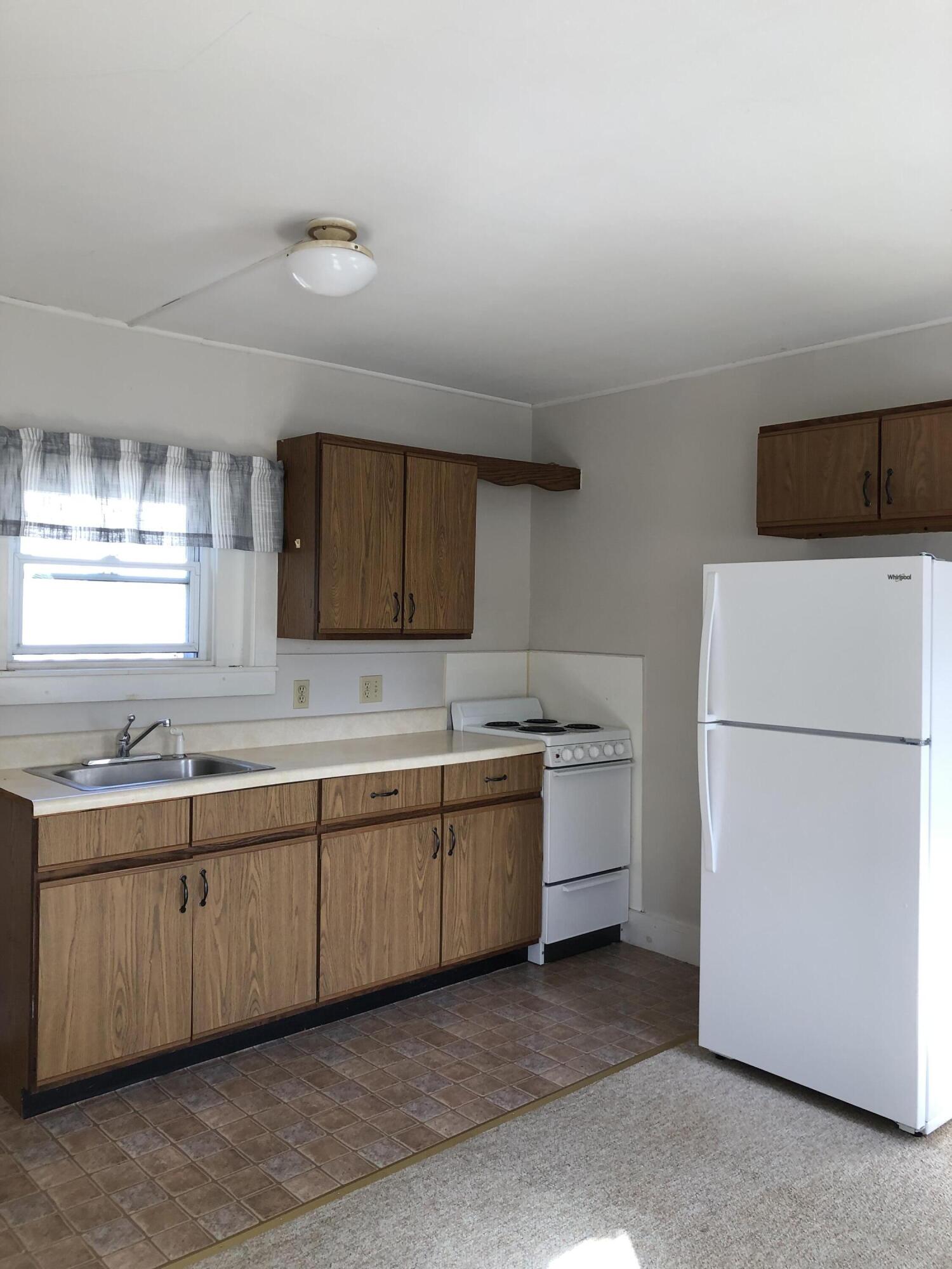 4 Chestnut Street Rockland ME 04841