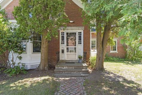 219 Oak Street Lewiston ME 04240