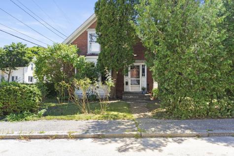 219 Oak Street Lewiston ME 04240
