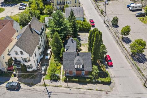 219 Oak Street Lewiston ME 04240