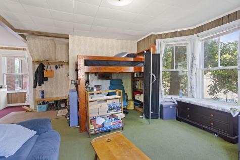 219 Oak Street Lewiston ME 04240