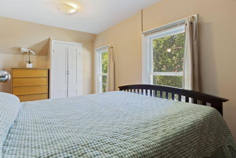 219 Oak Street Lewiston ME 04240