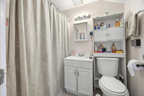 18-20 Heath Lane Bath ME 04530