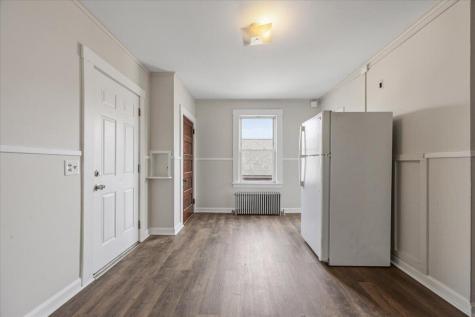73 College Street Lewiston ME 04240