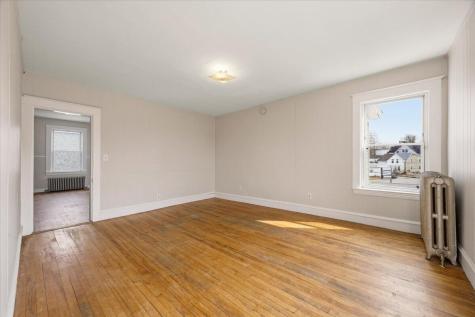 73 College Street Lewiston ME 04240