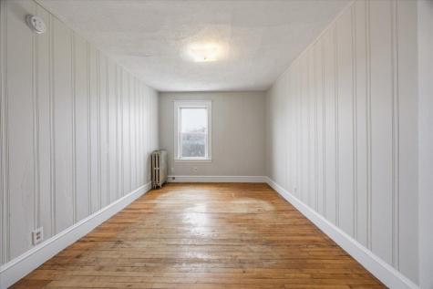 73 College Street Lewiston ME 04240