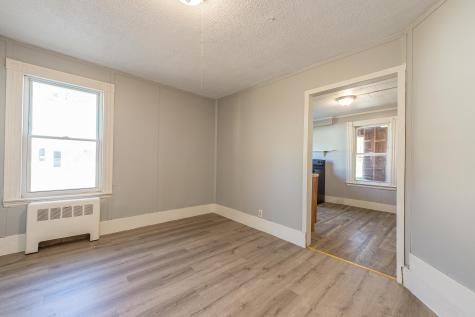 39 Carlton Avenue Mexico ME 04257