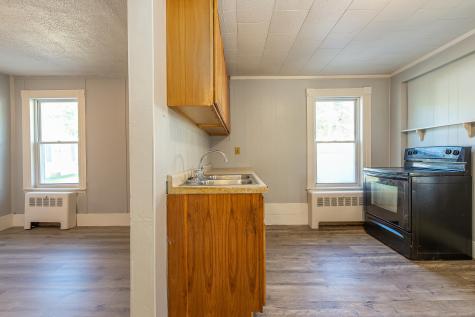 39 Carlton Avenue Mexico ME 04257