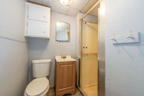 39 Carlton Avenue Mexico ME 04257