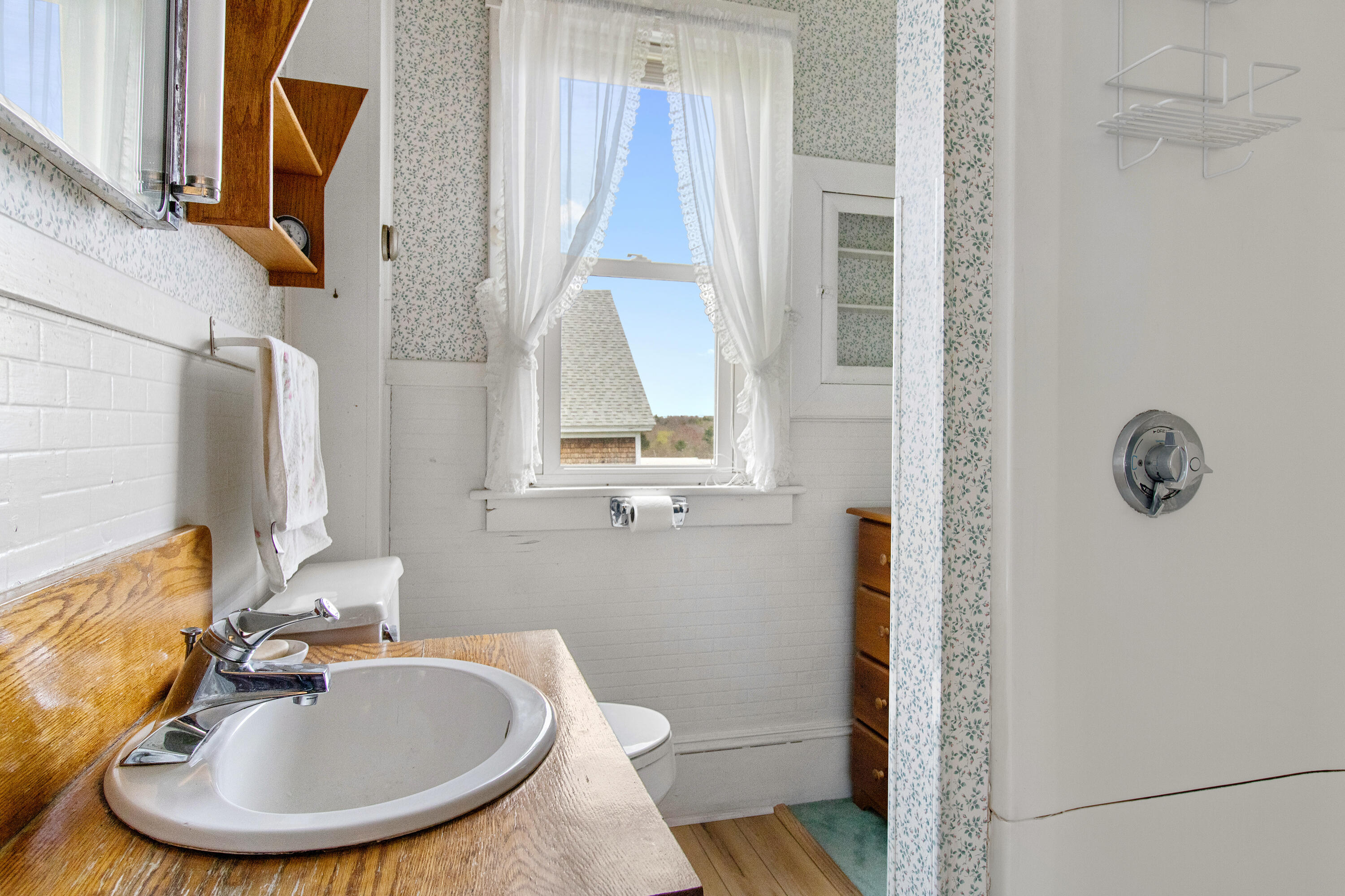 63 Old Rockland Street Rockport ME 04856