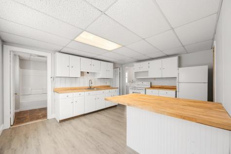 22 Ash Street Waterville ME 04901
