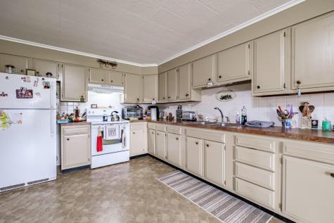 276 Hill Street Biddeford ME 04005