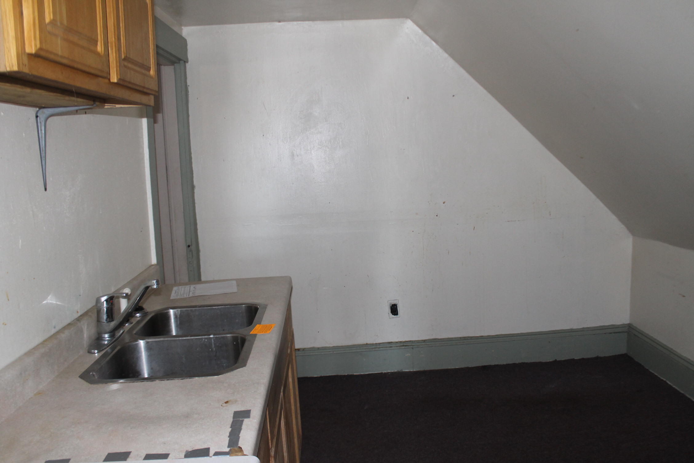 14 Garfield Street Madison ME 04950