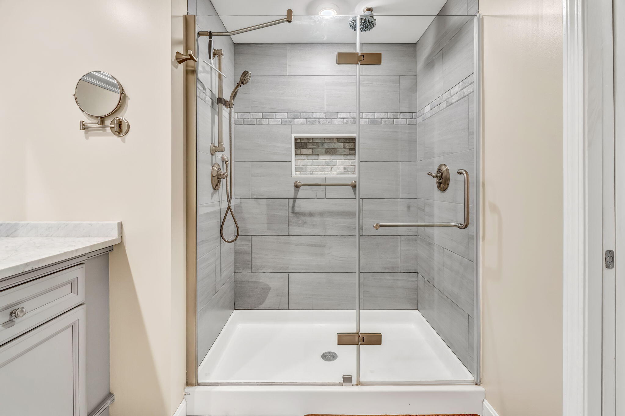 123 Mount Hope Avenue Bangor ME 04401