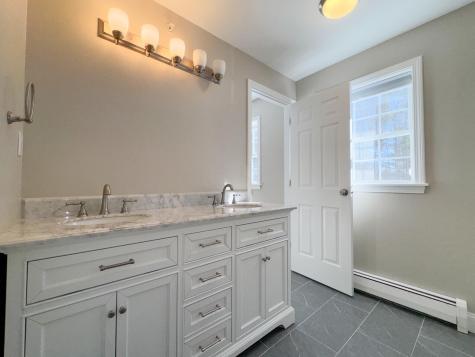 12 Strouts Way Gorham ME 04038