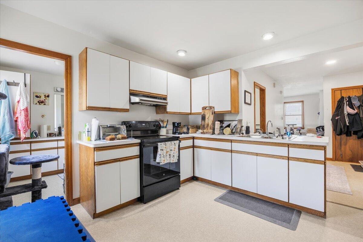 36 Bradbury Street Biddeford ME 04005