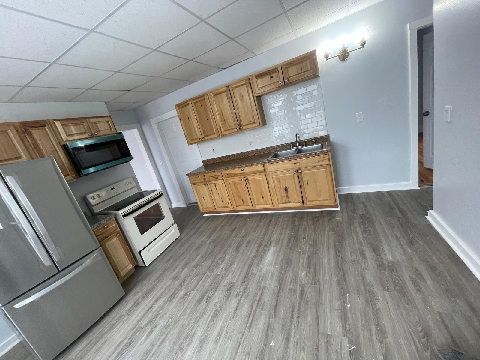 184 Bartlett Street Lewiston ME 04240