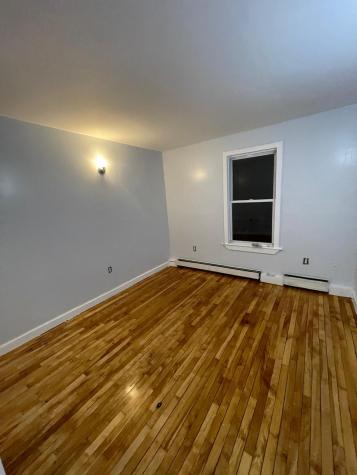 184 Bartlett Street Lewiston ME 04240