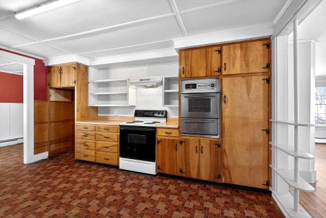 21 Corinna Road Saint Albans ME 04971