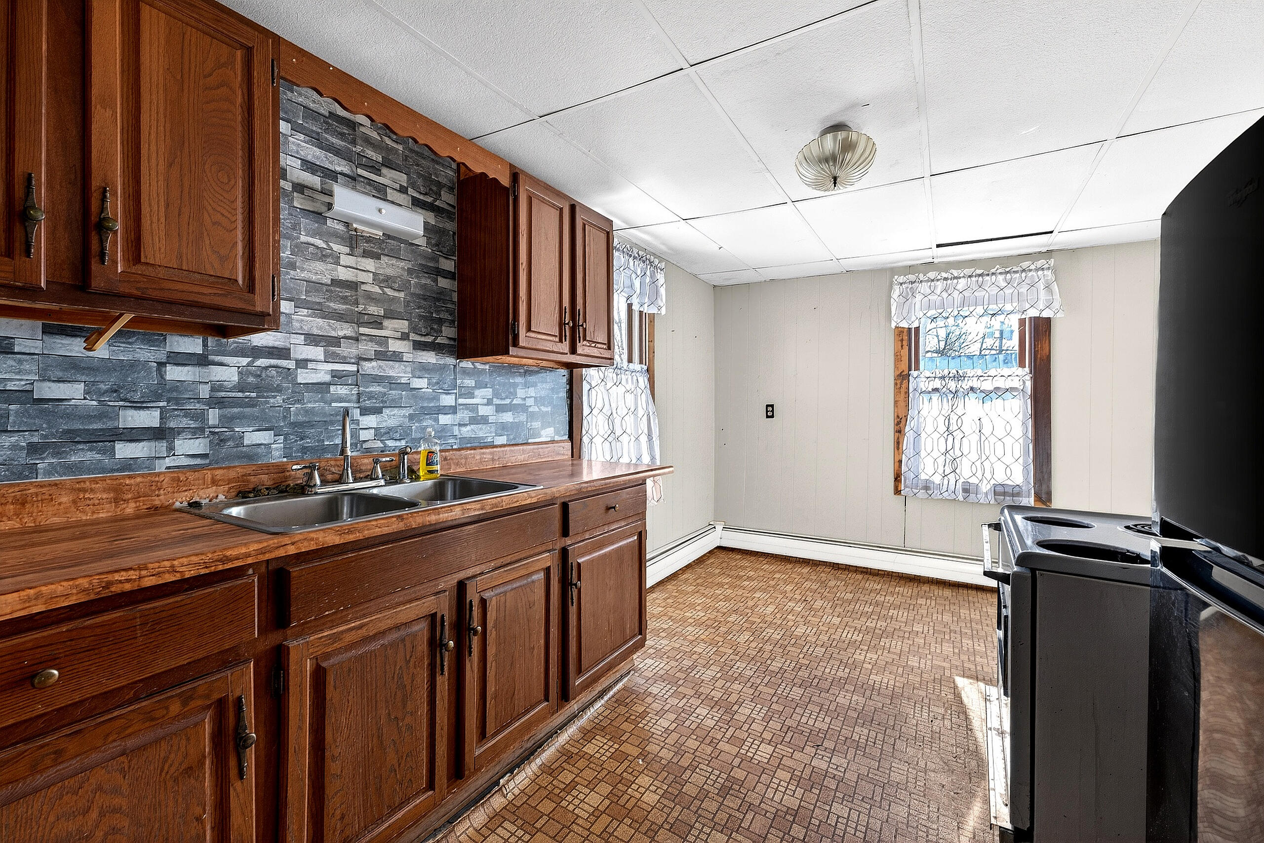 21 Corinna Road Saint Albans ME 04971