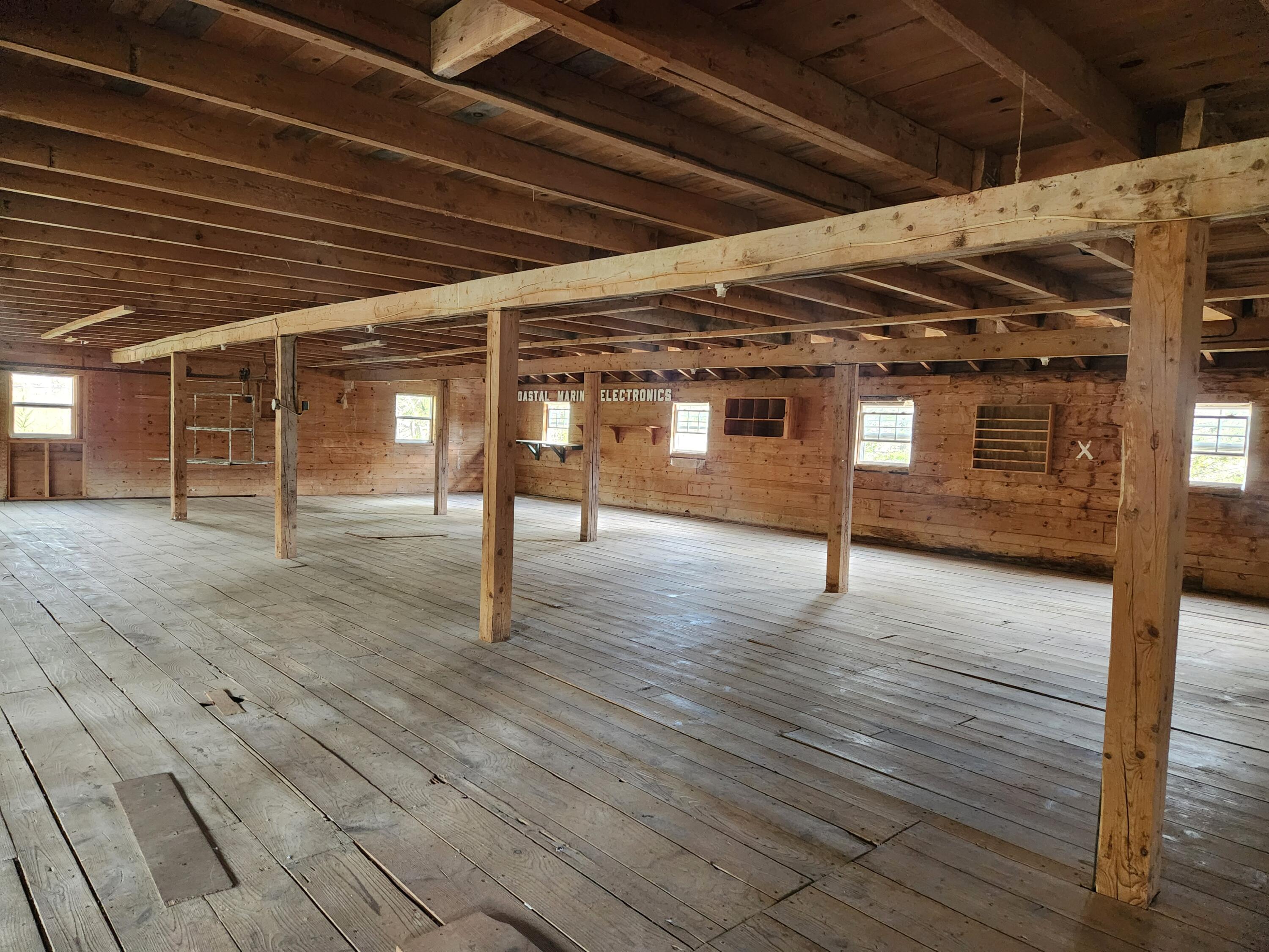 1257 N Pond Road Warren ME 04864
